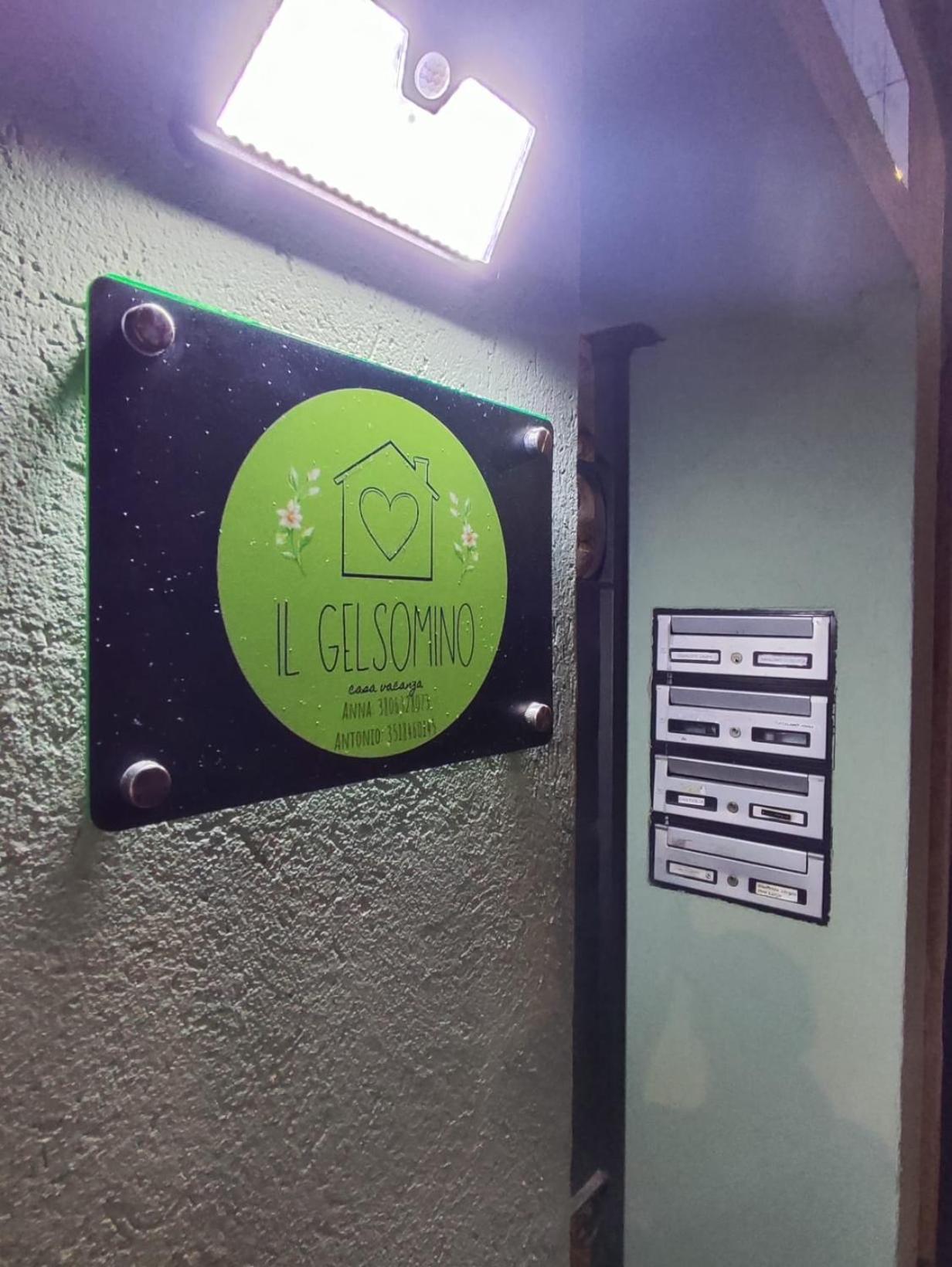Casa Vacanza Il Gelsomino 솜마롬바르도 외부 사진